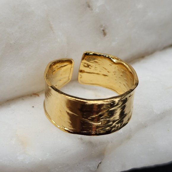 Contemporary Design Adjustable Band Artisan GG Ring 14k Gold plated - Picture 3 of 10